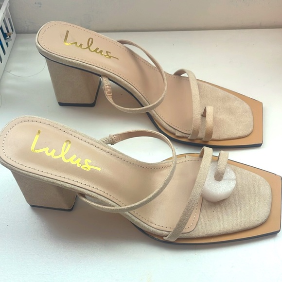NWT Lulu tan block heels 6.5 - Picture 3 of 6